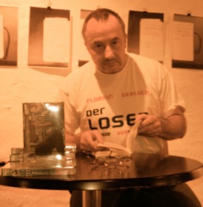 Der Autor Florian Gerlach - Lesung im Stadt Café Osnabrück am 06.11.2014 | Lesungstermine bitte über das Kontaktformular anfragen • https://florian-gerlach-autor.de